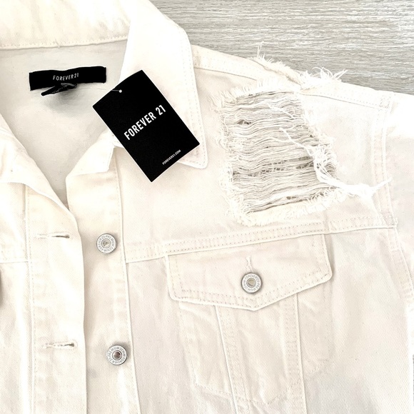 Forever 21 Jackets & Blazers - NEW Forever 21 distressed oversized cropped jean jacket